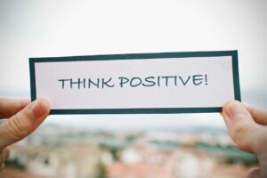 Apprendre à être optimiste : nos astuces indispensables