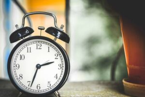 se coucher à la même heure vous aide dans votre routine sommeil 